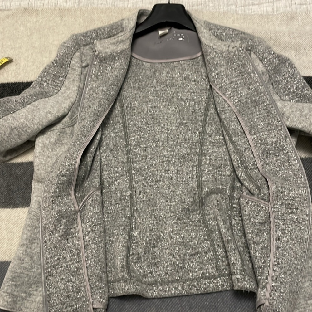 Gray wool zip-up jacket - Picture 6 of 6